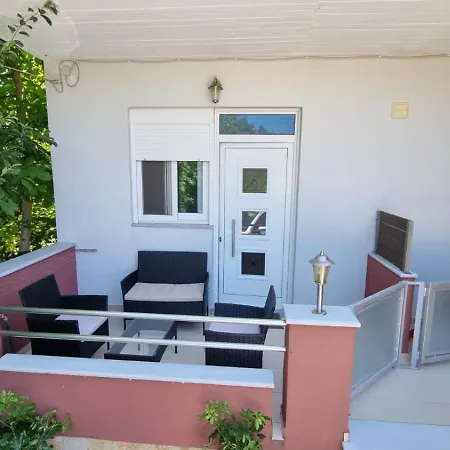 Apartment Tranquil New In Inland Lefkada Lazarata